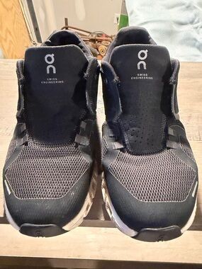 On Cloud 5 Women's Mesh Athletic Sneaker Black White 59-98904